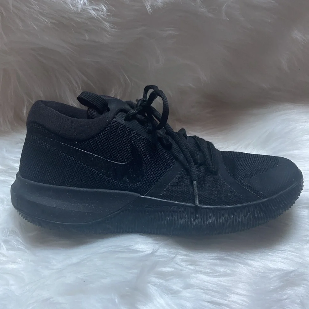 Nike Zoom‎